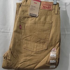 Levi's Low Pro Mid Rise Straingh Leg Men's Khaki  Size 31X30